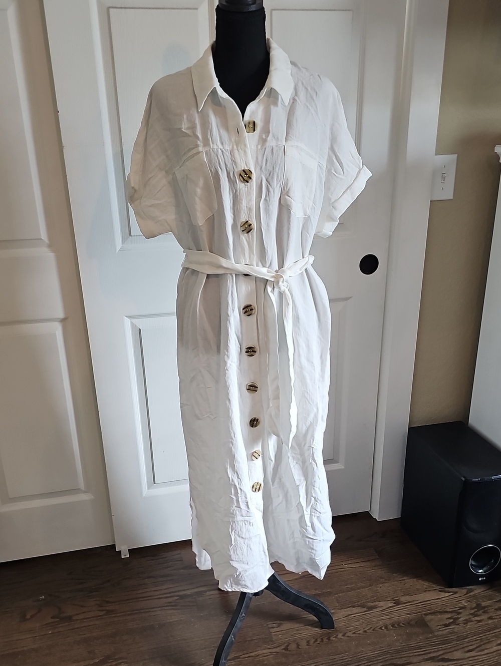 Classic White Button-Front Maxi Shirt Dress with Self Tie